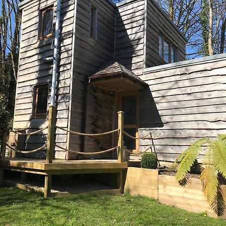 Winnie'S Corner - Self Contained Within The Grounds Of Another Property, In An Idyllic Wooded Setting Carlyon Bay Εξωτερικό φωτογραφία