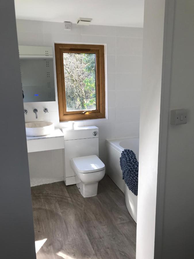 Winnie'S Corner - Self Contained Within The Grounds Of Another Property, In An Idyllic Wooded Setting Carlyon Bay Εξωτερικό φωτογραφία