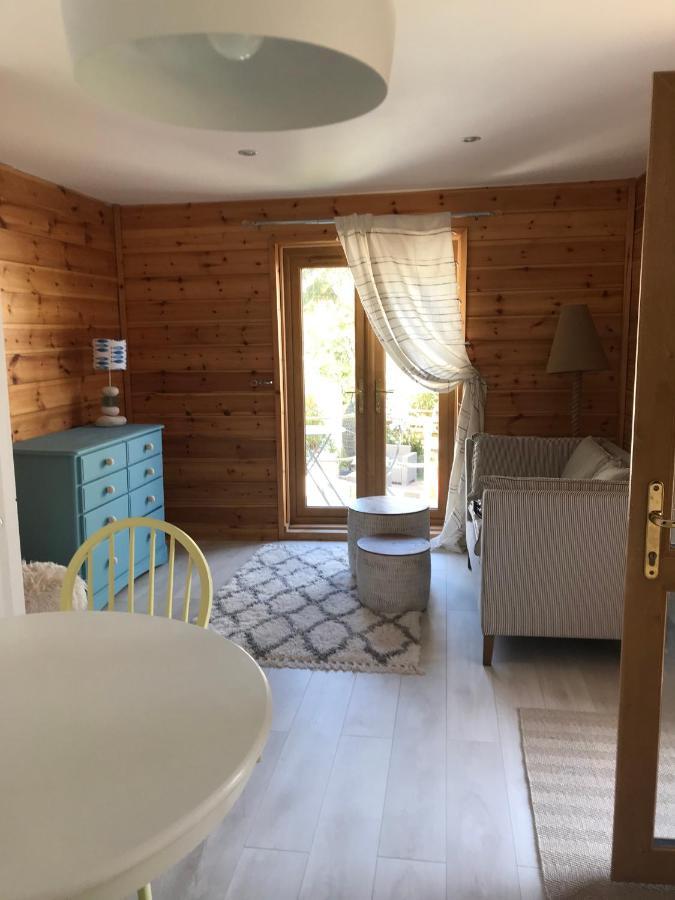 Winnie'S Corner - Self Contained Within The Grounds Of Another Property, In An Idyllic Wooded Setting Carlyon Bay Εξωτερικό φωτογραφία